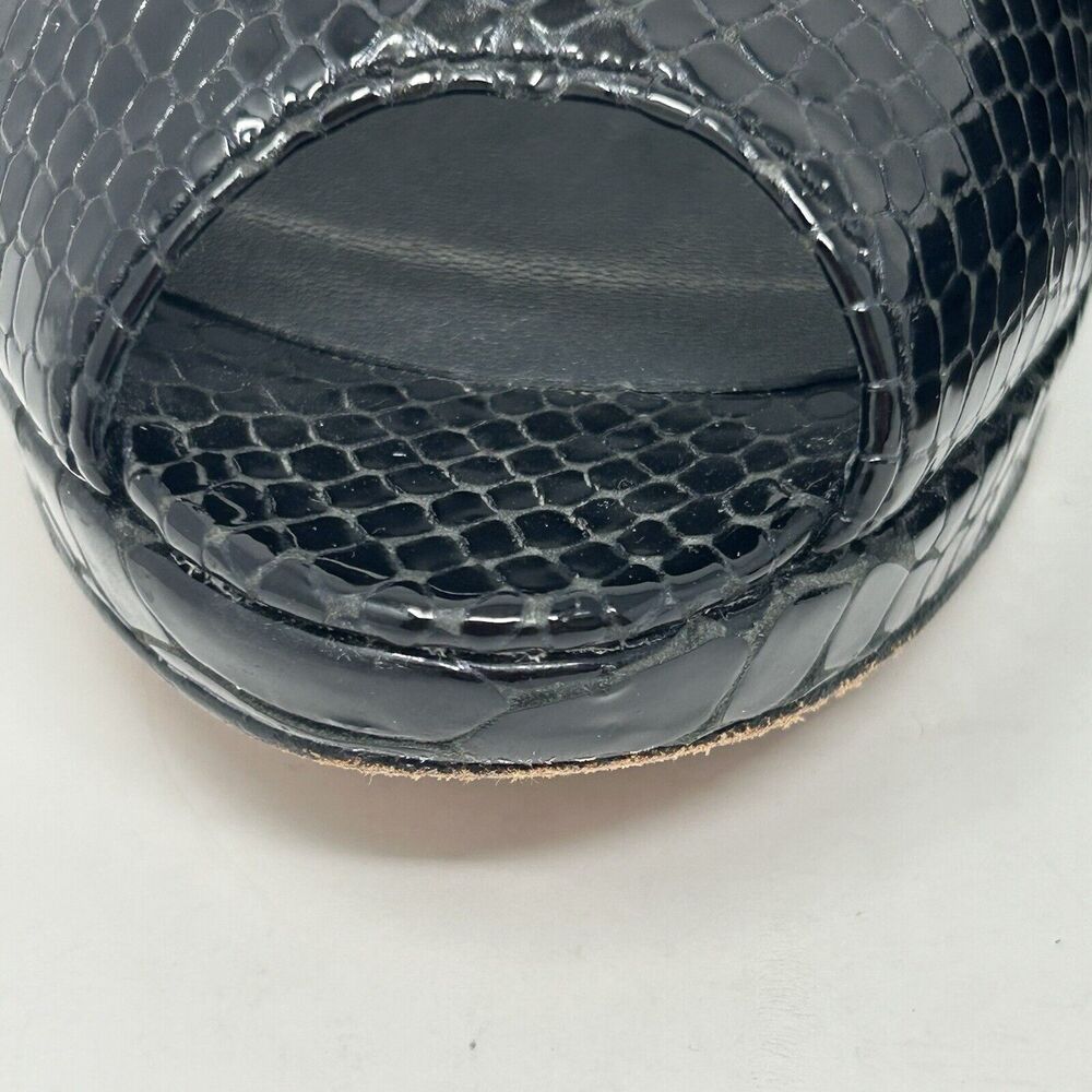 Stuart Weitzman Pumps 7 Peep Toe Black Snake Embossed Patent Leather 3" Heels - Picture 10 of 15